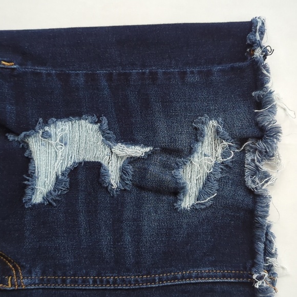 AEO Next Level Stretch X Super Hi-Rise Mini Distressed Jean Skirt 4R Blue - Picture 8 of 16